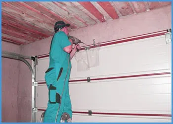 United Garage Door Southfield, MI 248-592-7013 United Garage Door Southfield, MI 248-592-7013 - door-maintaince-15-05m